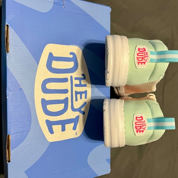 Hey dudes women - Picture 3 of 4